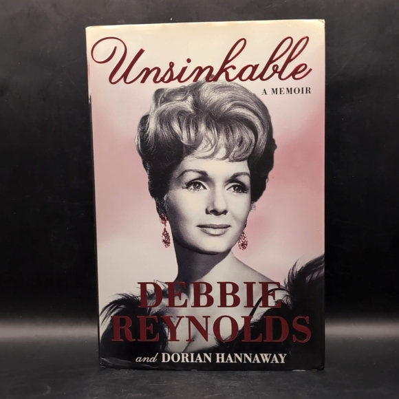 Genuine Authentic Debbie Reynolds Signed Autographed Book "Unsinkable A Memoir" - Picture 10 of 10